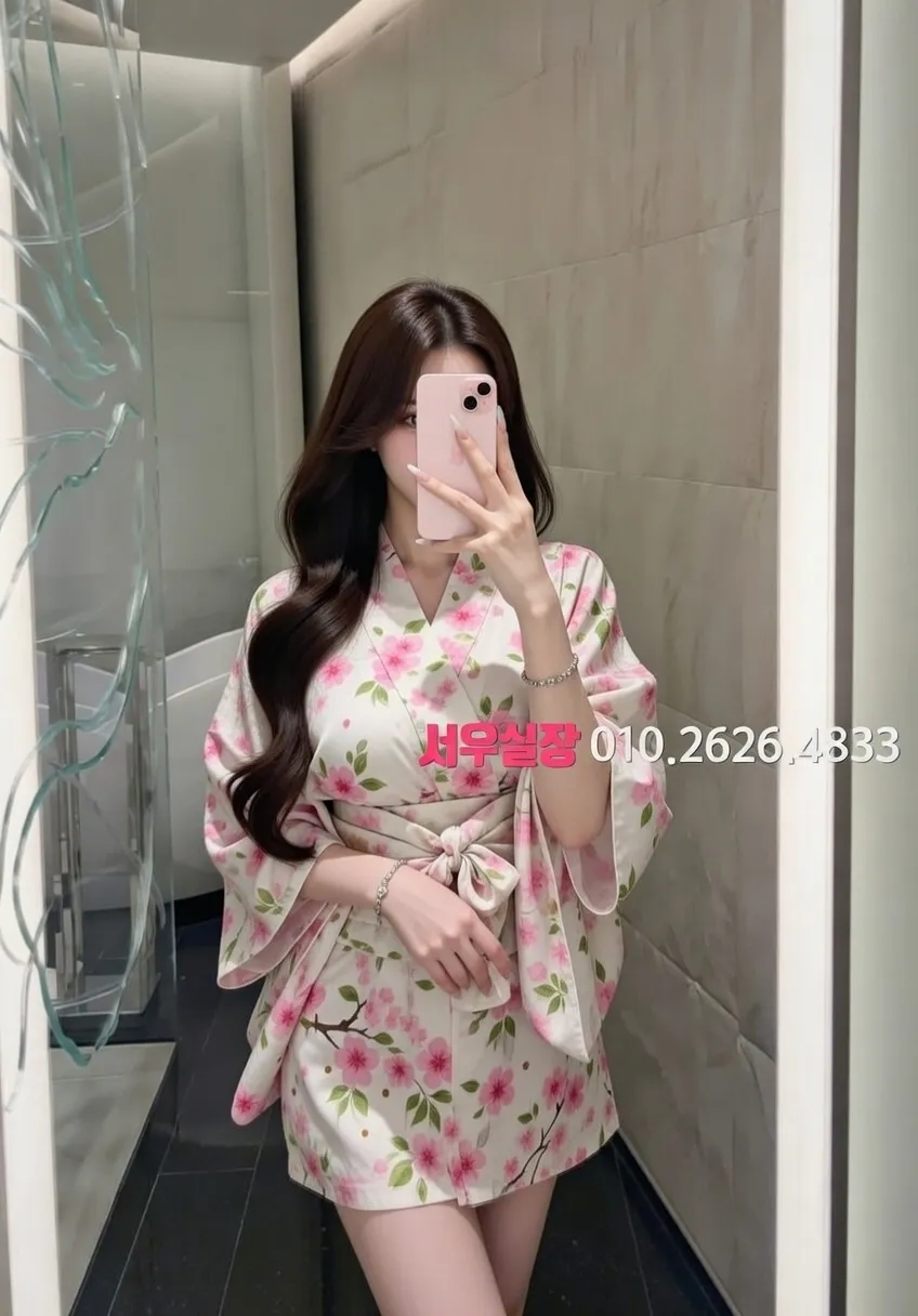 수완지구 다국적노래클럽 프리미엄 라인업 8번 프로필